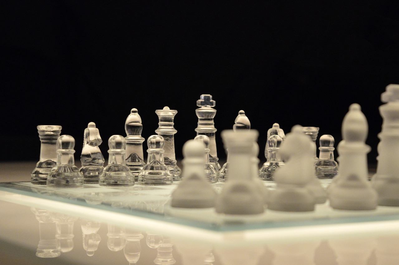 Glass chess set